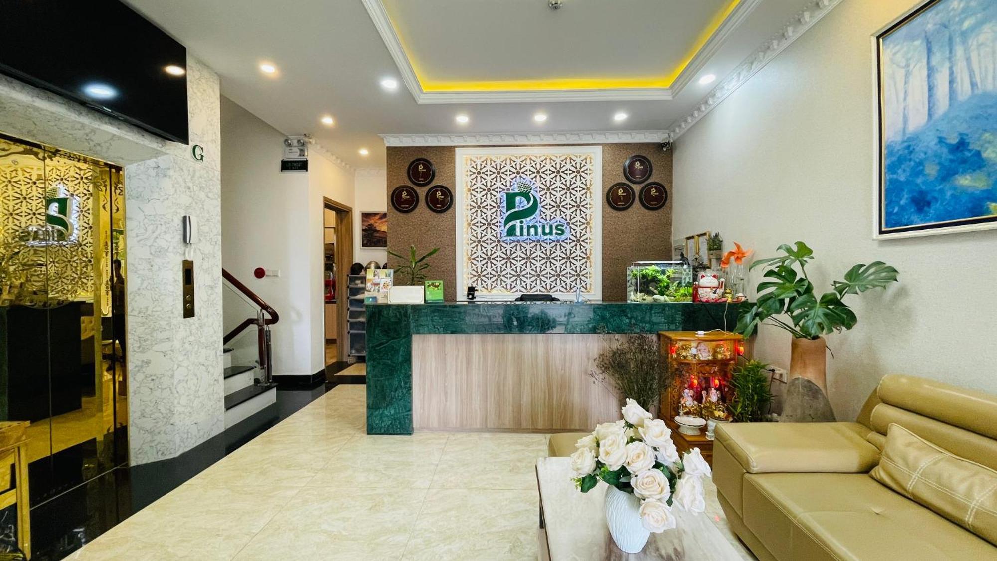Pinus Hotel Dalat Eksteriør bilde